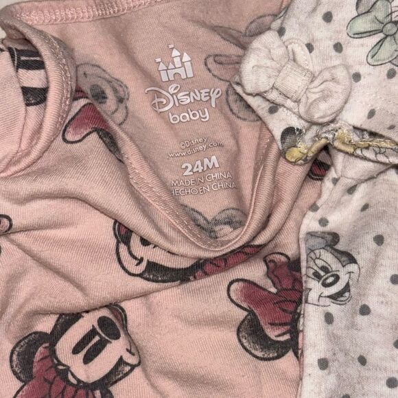 Seven piece Minnie Mouse Disney bundle - Picture 3 of 8